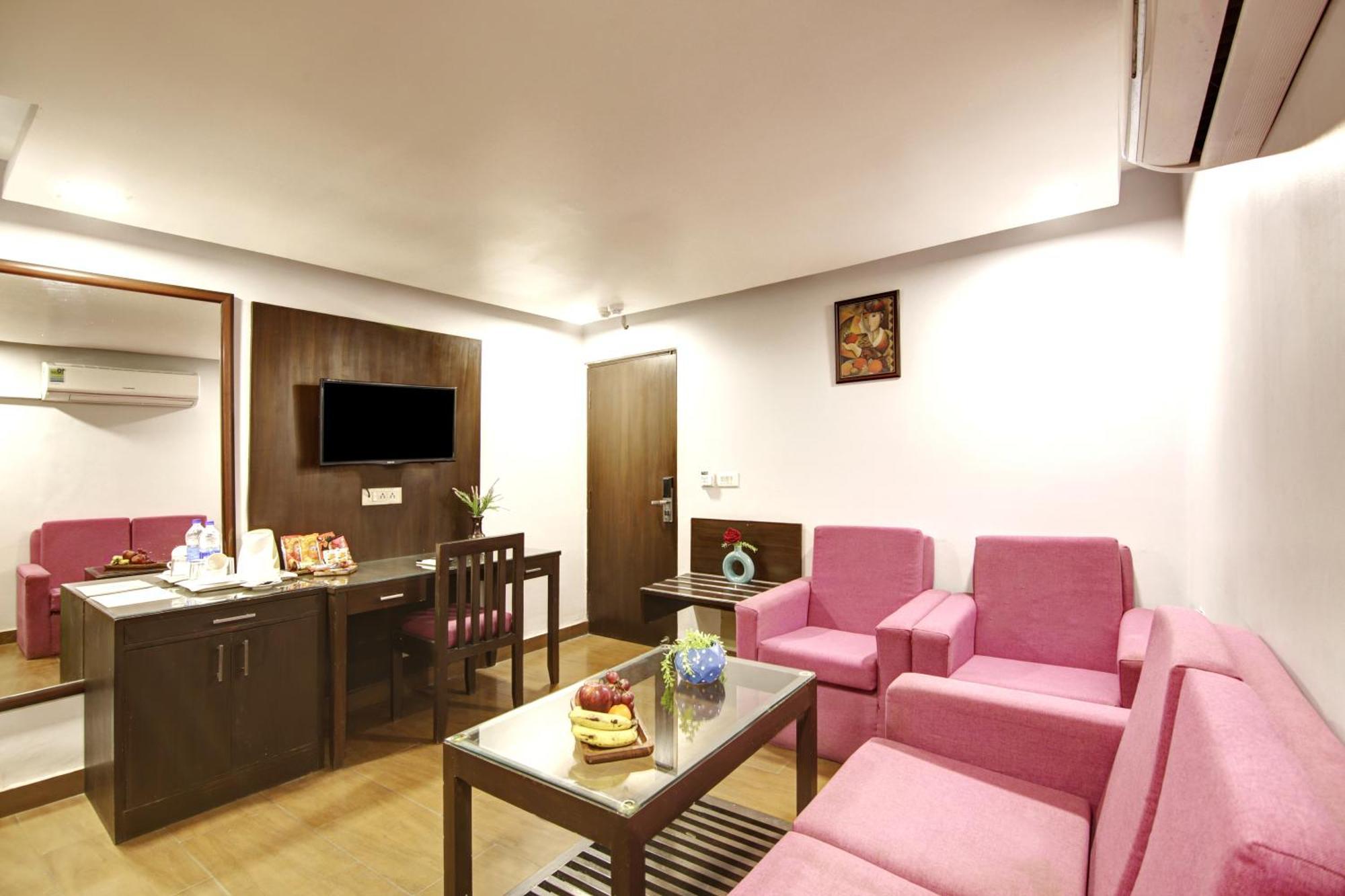 Hotel BB Palace  Delhi Kültér fotó