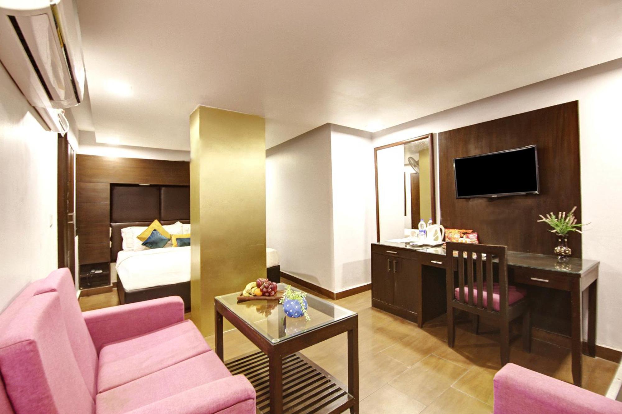 Hotel BB Palace  Delhi Kültér fotó