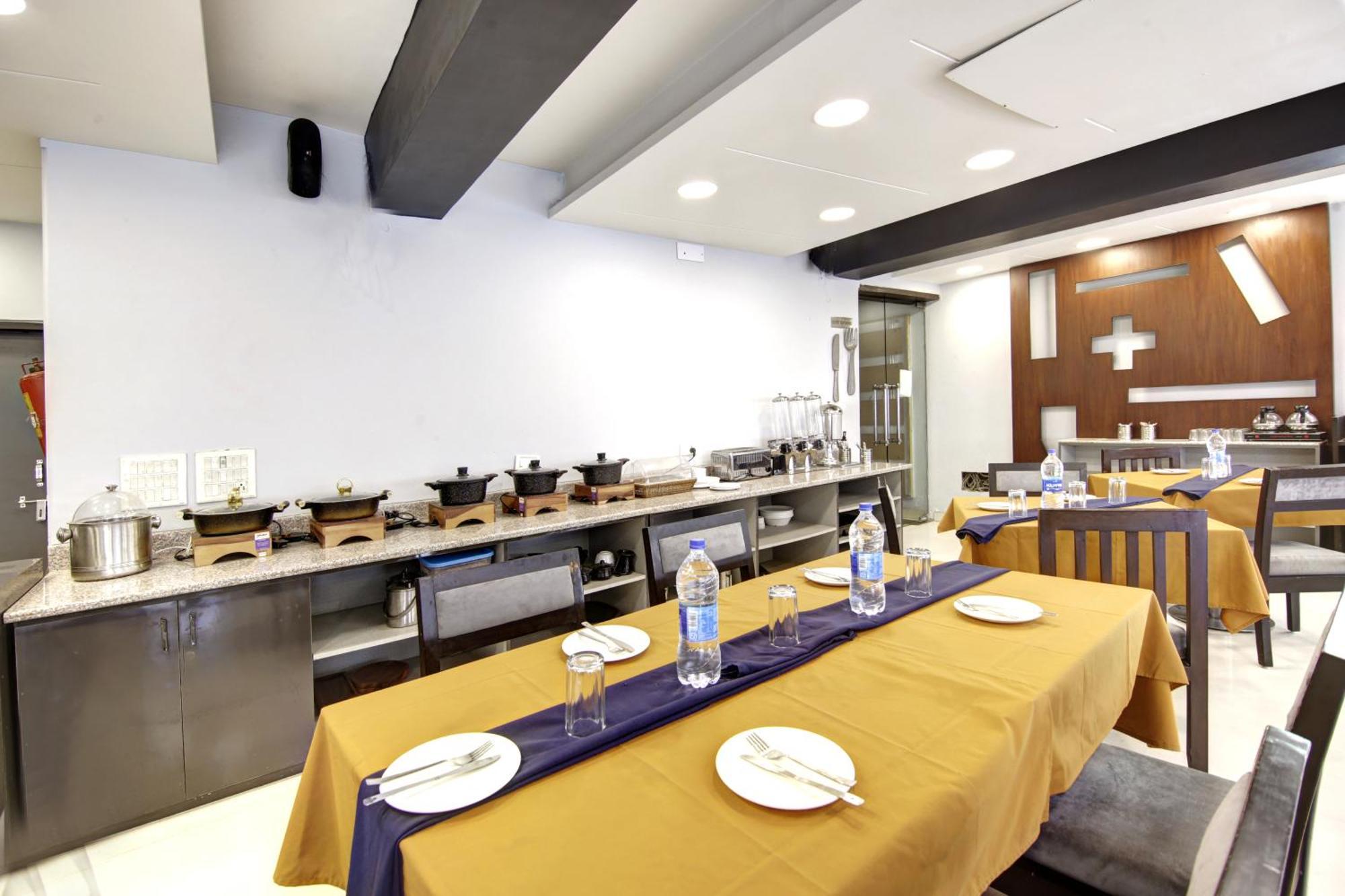 Hotel BB Palace  Delhi Kültér fotó