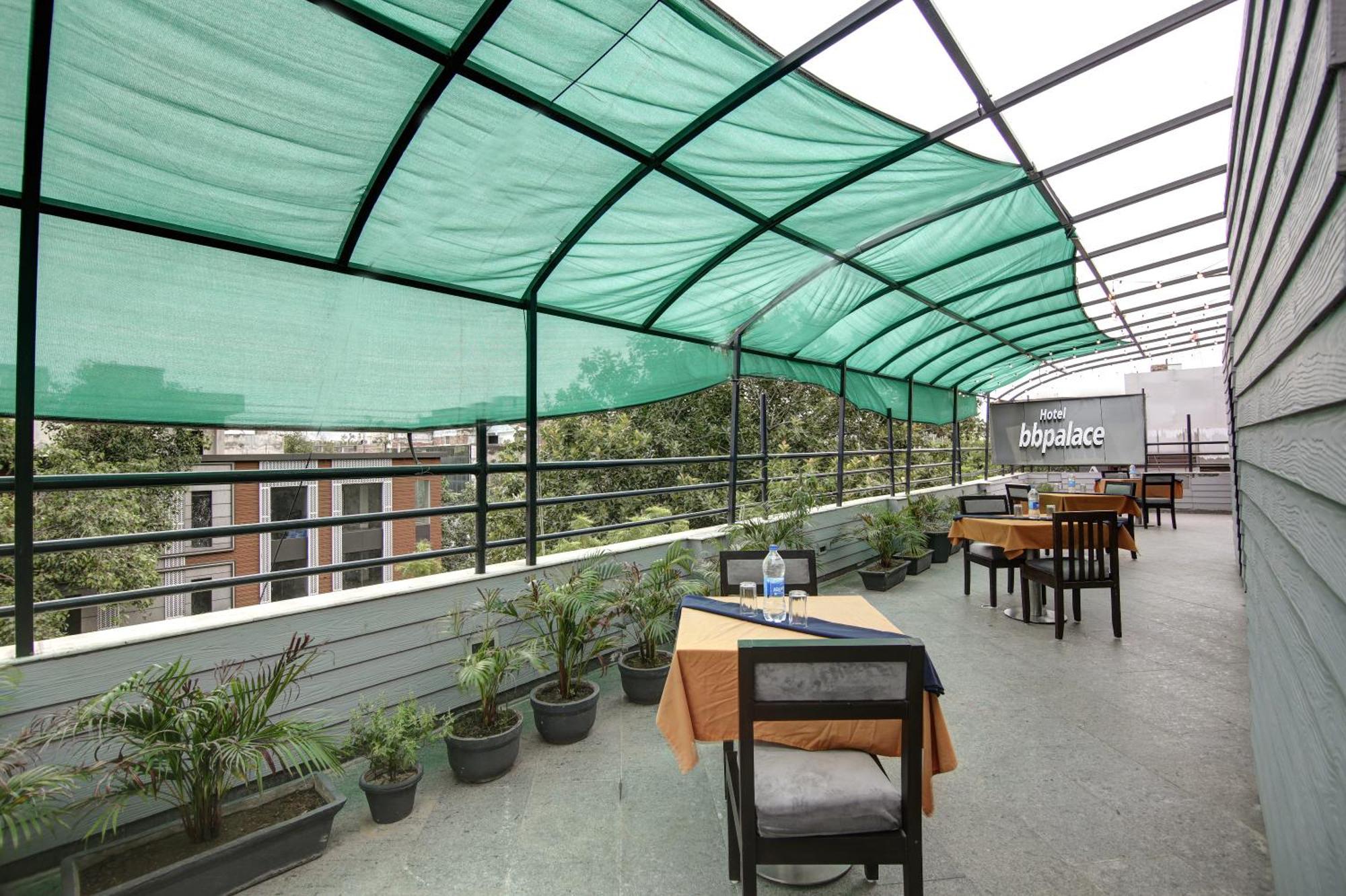 Hotel BB Palace  Delhi Kültér fotó