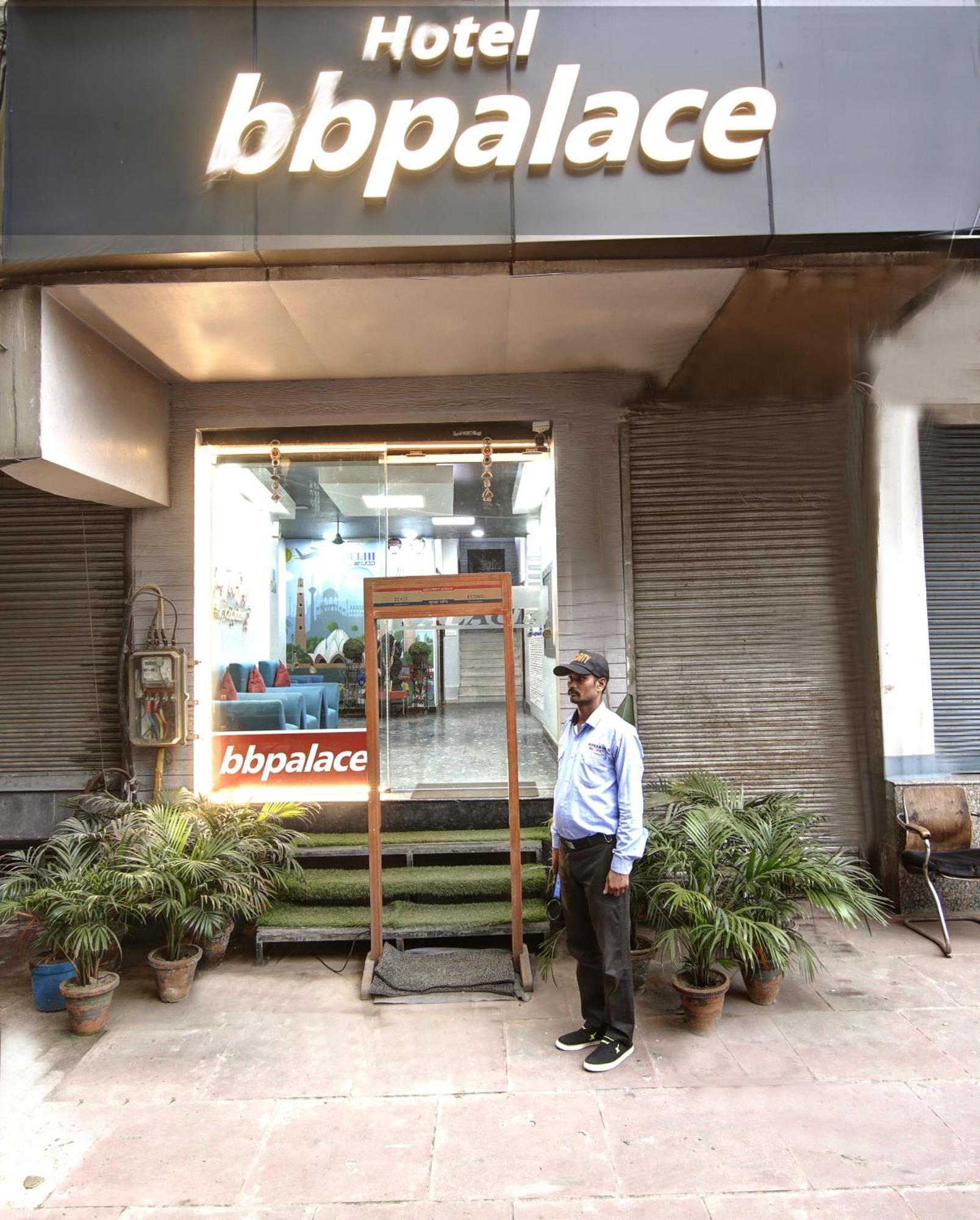 Hotel BB Palace  Delhi Kültér fotó