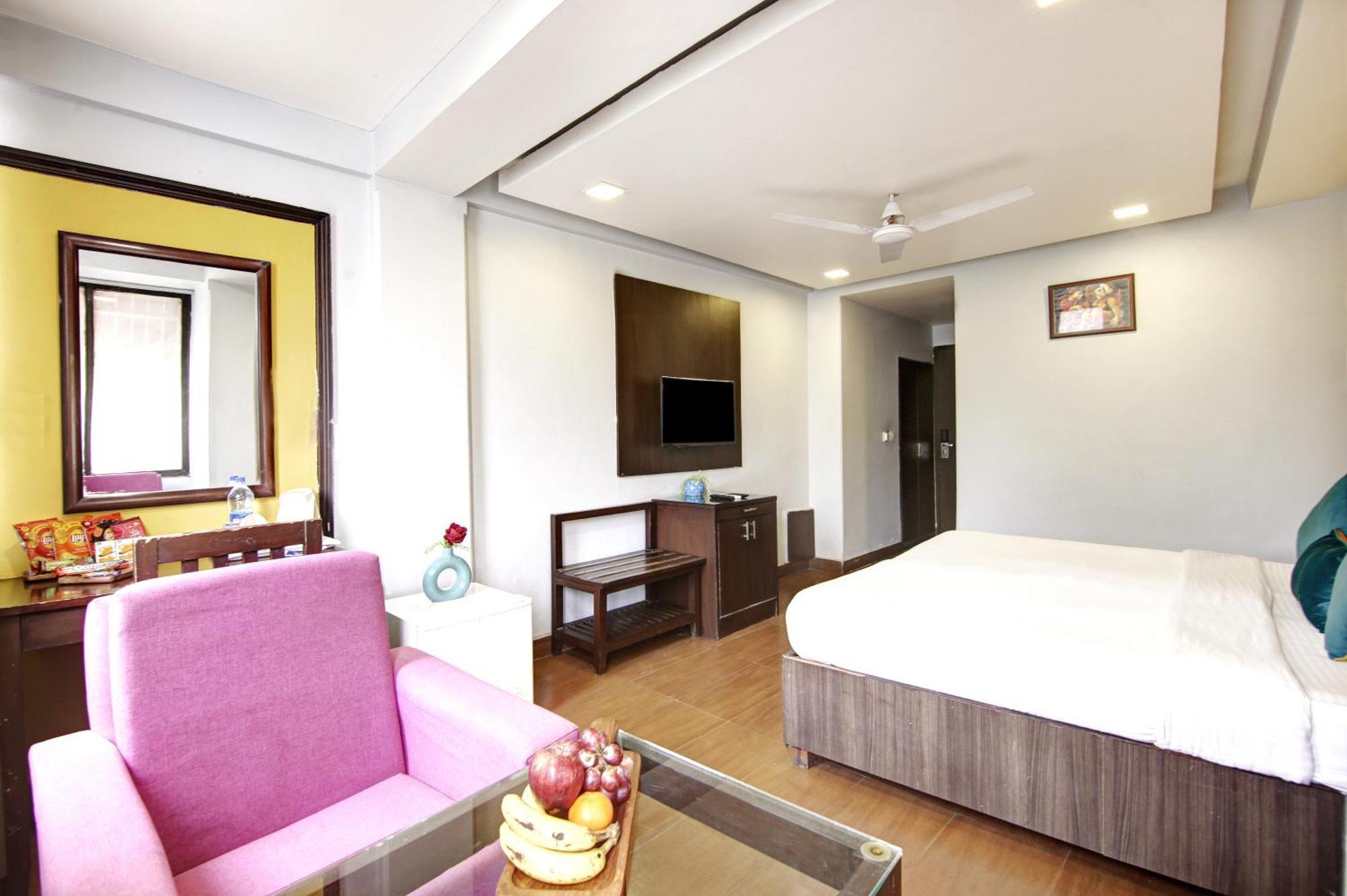 Hotel BB Palace  Delhi Kültér fotó