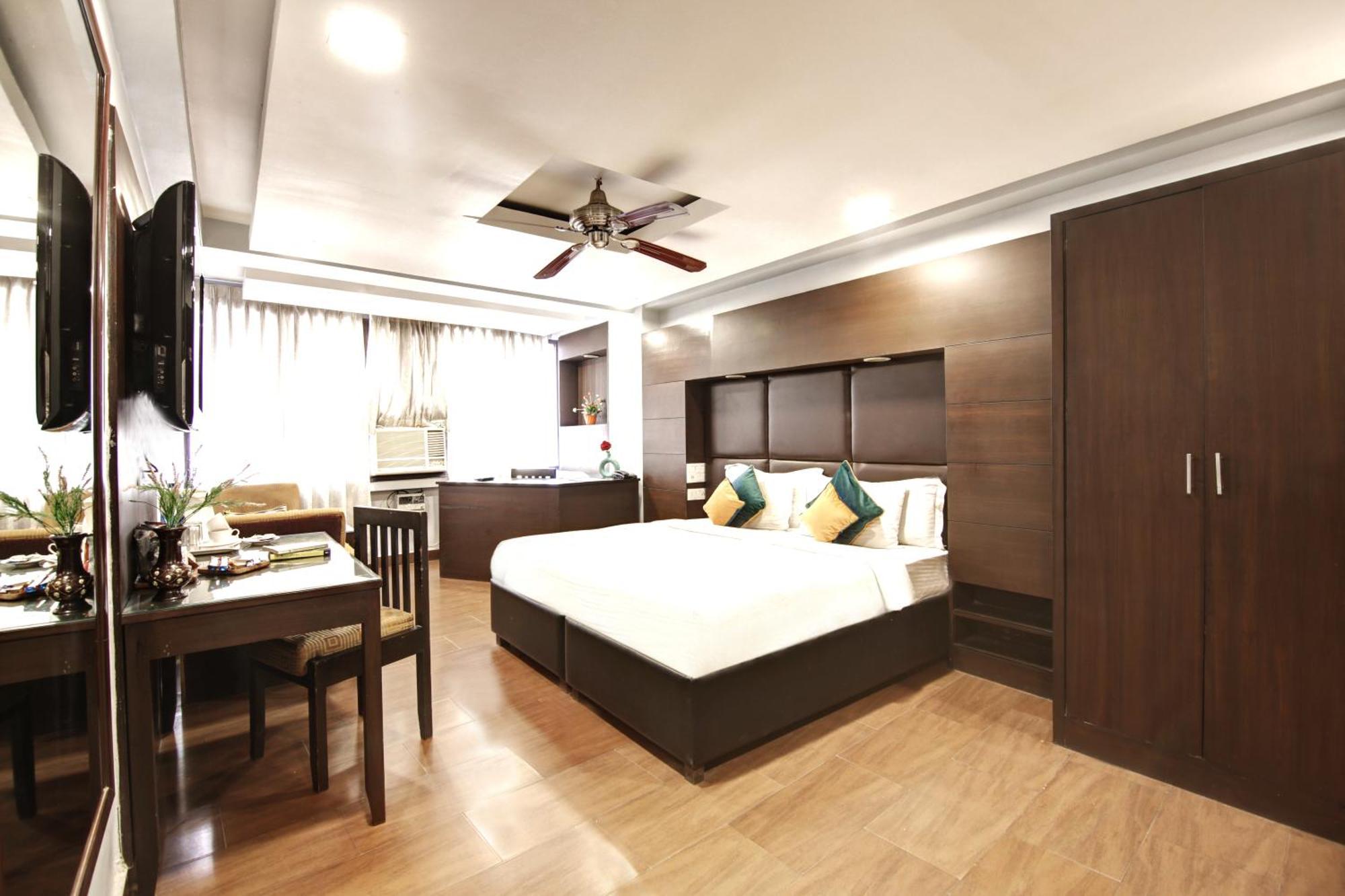 Hotel BB Palace  Delhi Kültér fotó