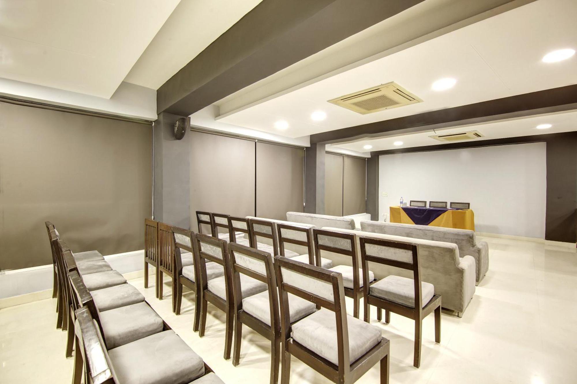 Hotel BB Palace  Delhi Kültér fotó