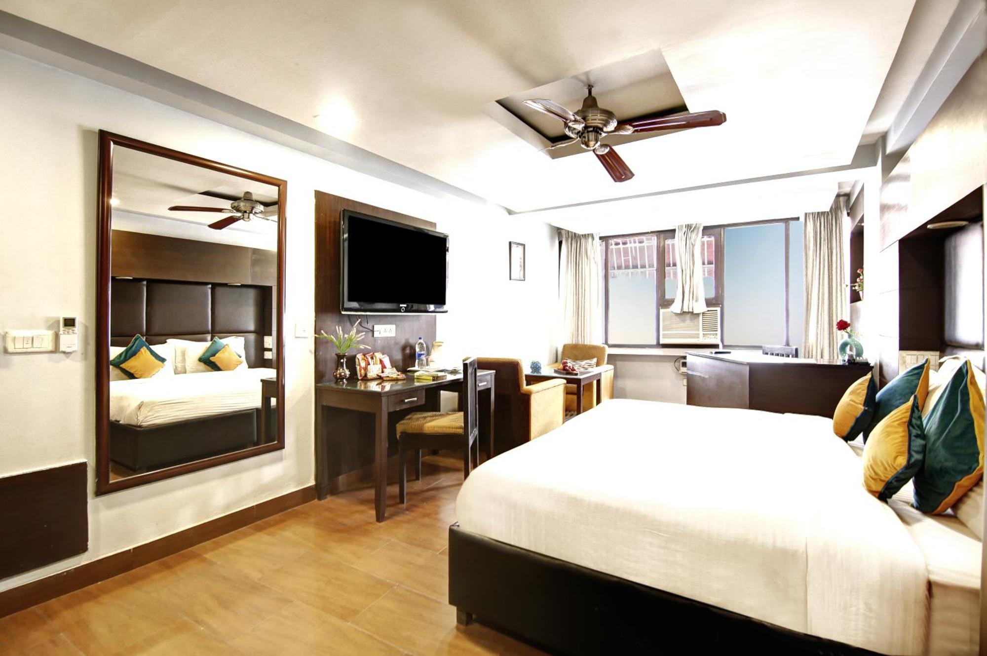 Hotel BB Palace  Delhi Kültér fotó
